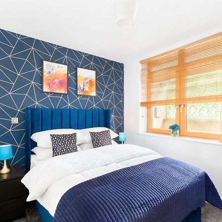 Washington 2 Bedroom Apartment By The Cube & Mailbox & Private Terrace Бирмингам Екстериор снимка
