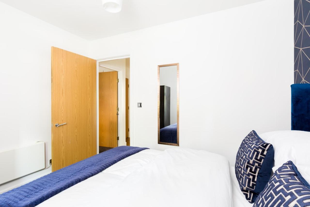 Washington 2 Bedroom Apartment By The Cube & Mailbox & Private Terrace Бирмингам Екстериор снимка